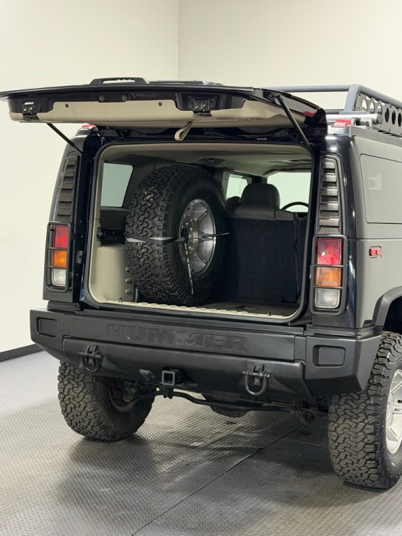 2004 HUMMER H2 Image 12