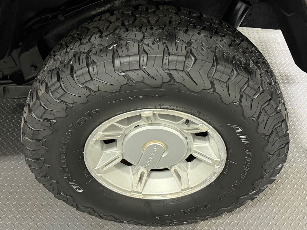 2004 HUMMER H2 Image 20