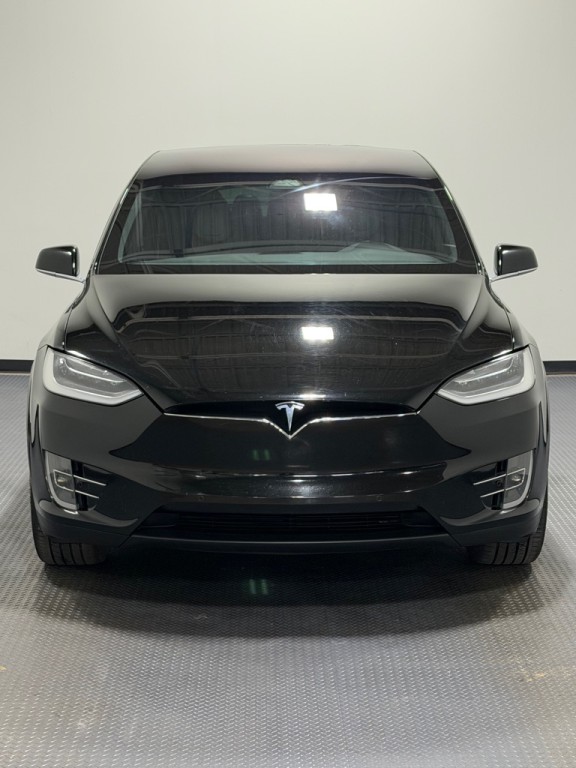 2016 Tesla Model X Image 3