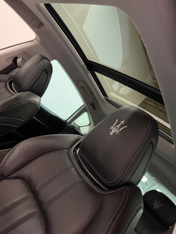 2018 Maserati Levante Image 16