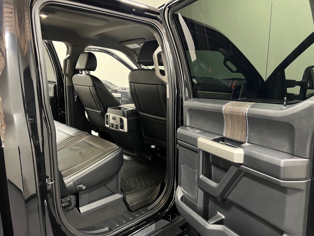 2021 Ford F-250 Image 13