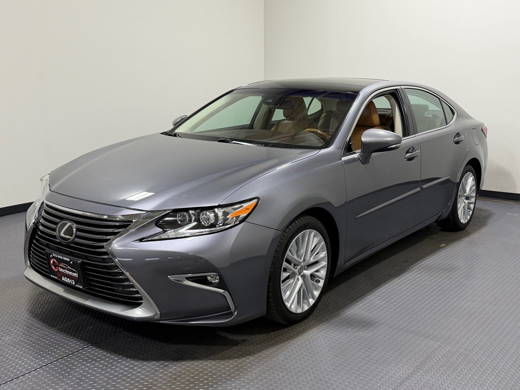 2016 Lexus ES Image 1