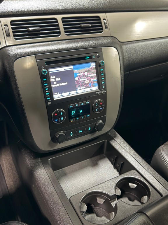 2012 Chevrolet Tahoe Image 14