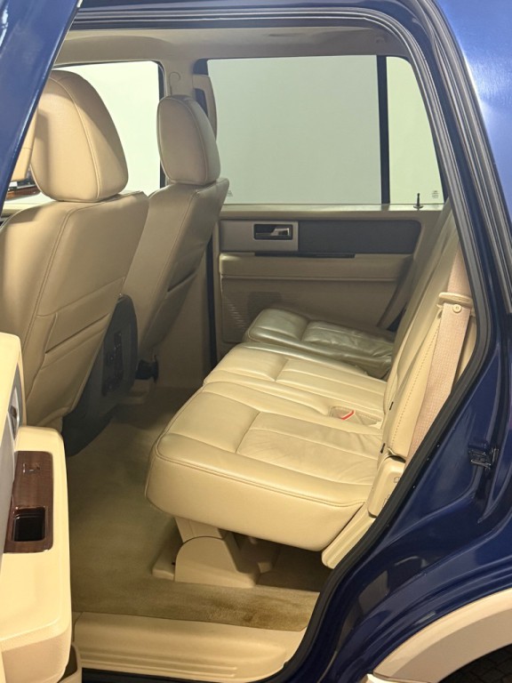 2012 Ford Expedition Image 9
