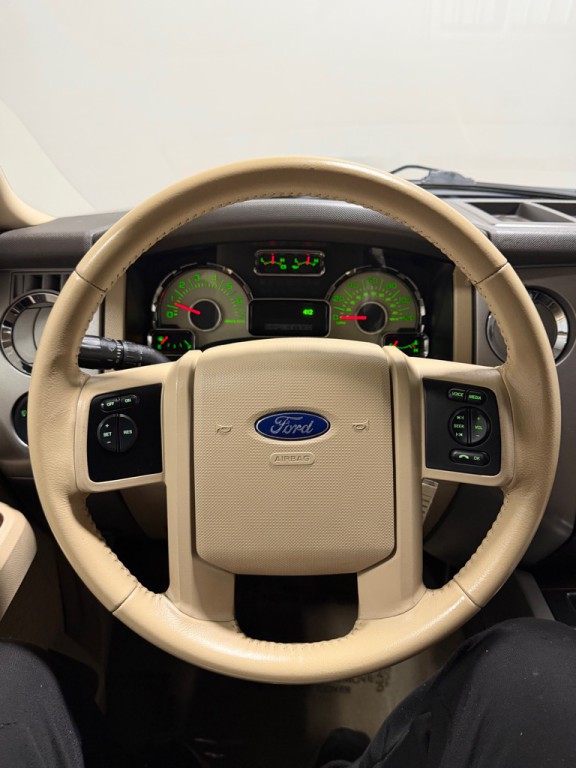 2012 Ford Expedition Image 15