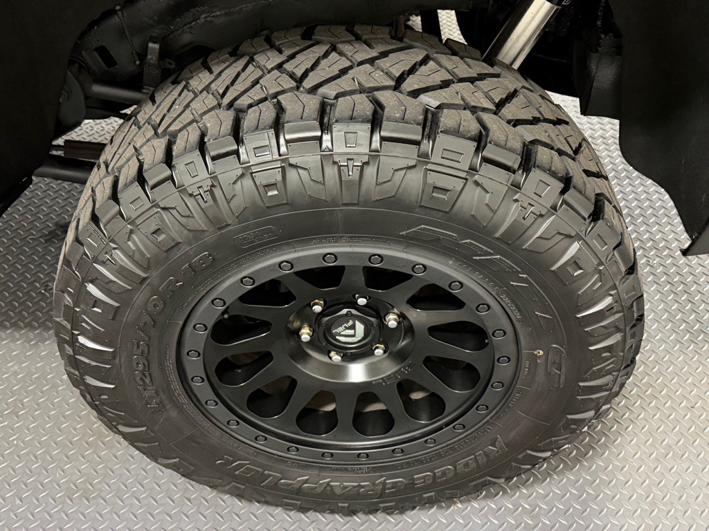 2015 Chevrolet Suburban Image 19