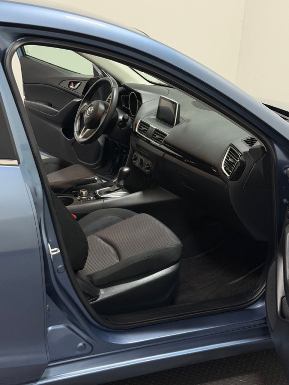 2015 Mazda Mazda3 Image 11