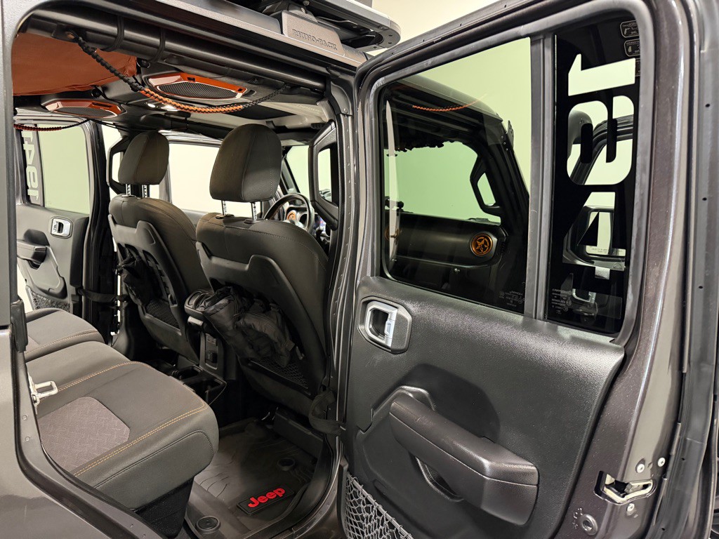 2021 Jeep Gladiator Image 12