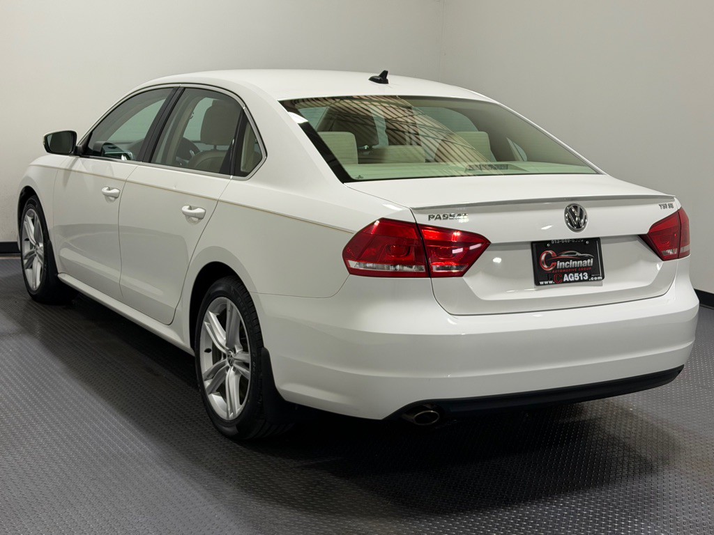 2014 Volkswagen Passat Image 5