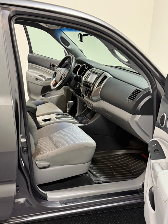 2014 Toyota Tacoma Image 11