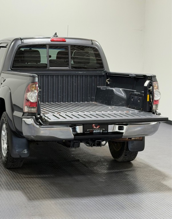2014 Toyota Tacoma Image 12