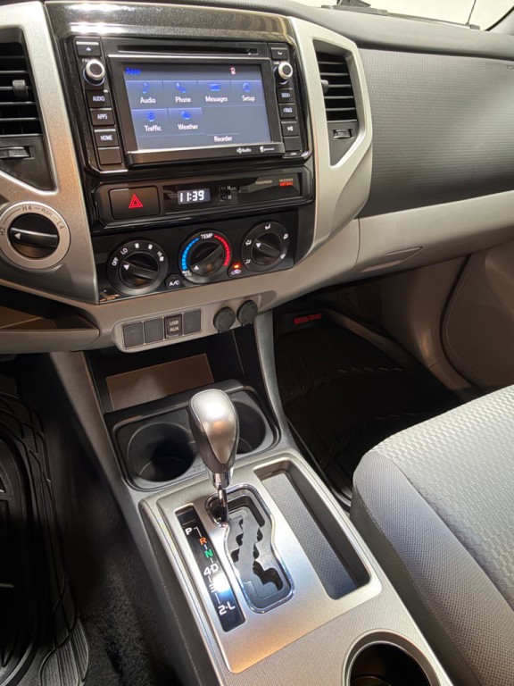 2014 Toyota Tacoma Image 13