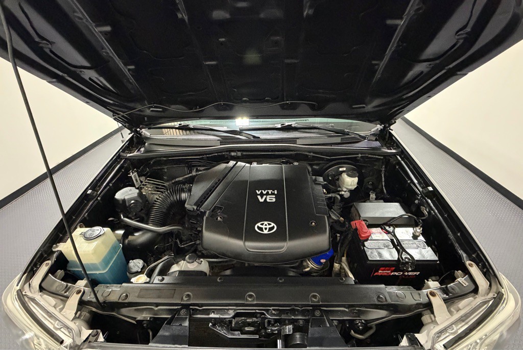 2014 Toyota Tacoma Image 16