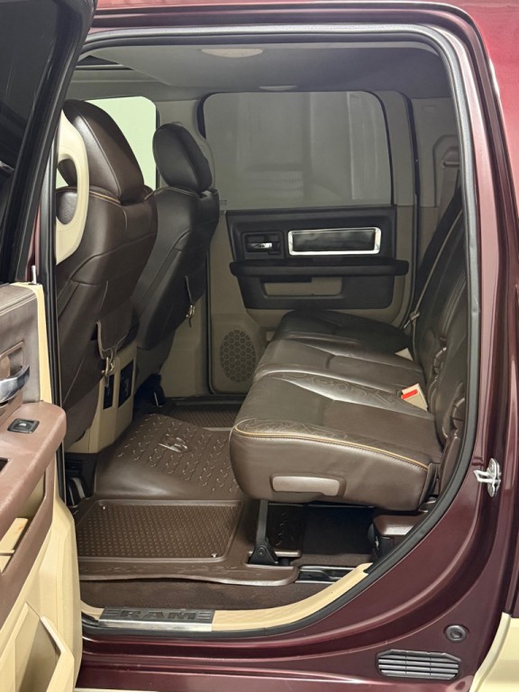 2012 Dodge Ram 3500 Image 7