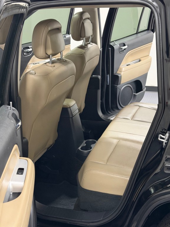 2015 Jeep Compass Image 9