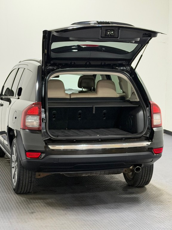 2015 Jeep Compass Image 12