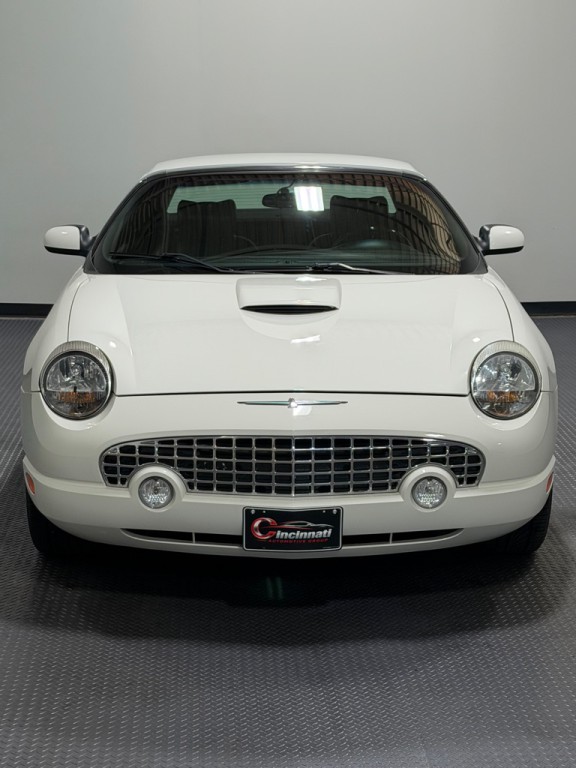 2003 Ford Thunderbird Image 3