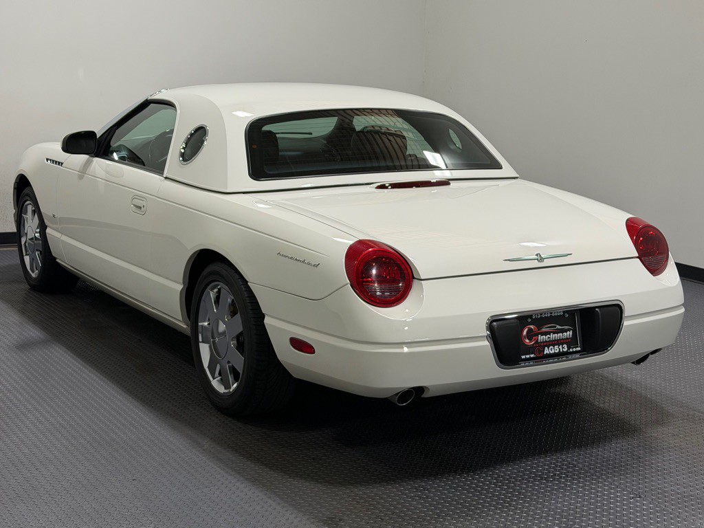 2003 Ford Thunderbird Image 7