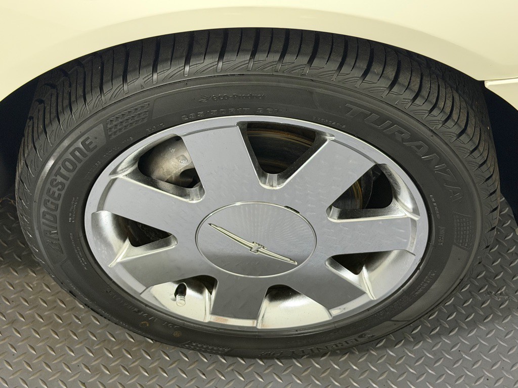 2003 Ford Thunderbird Image 15