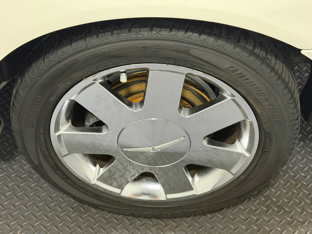 2003 Ford Thunderbird Image 17