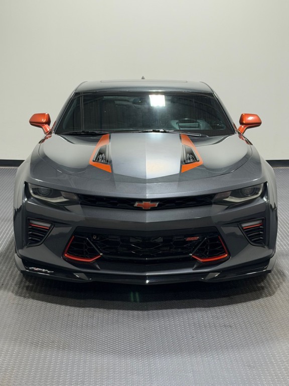 2017 Chevrolet Camaro Image 3
