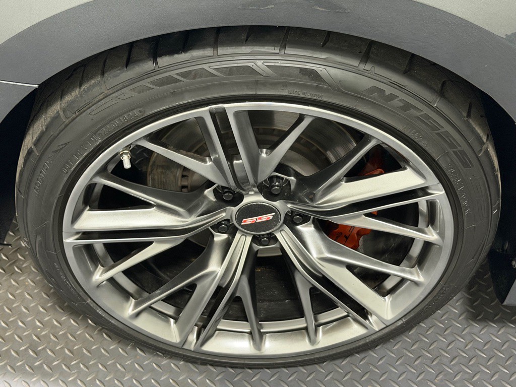 2017 Chevrolet Camaro Image 18