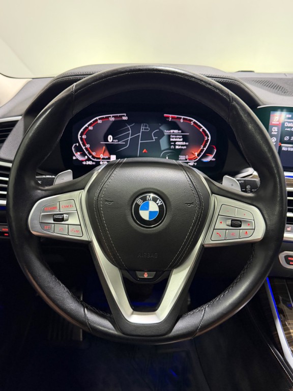 2020 BMW X7 Image 16