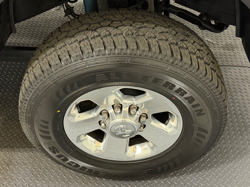 2016 RAM 2500 Image 17
