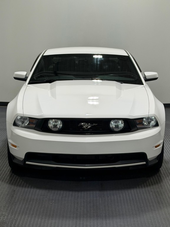 2011 Ford Mustang Image 3