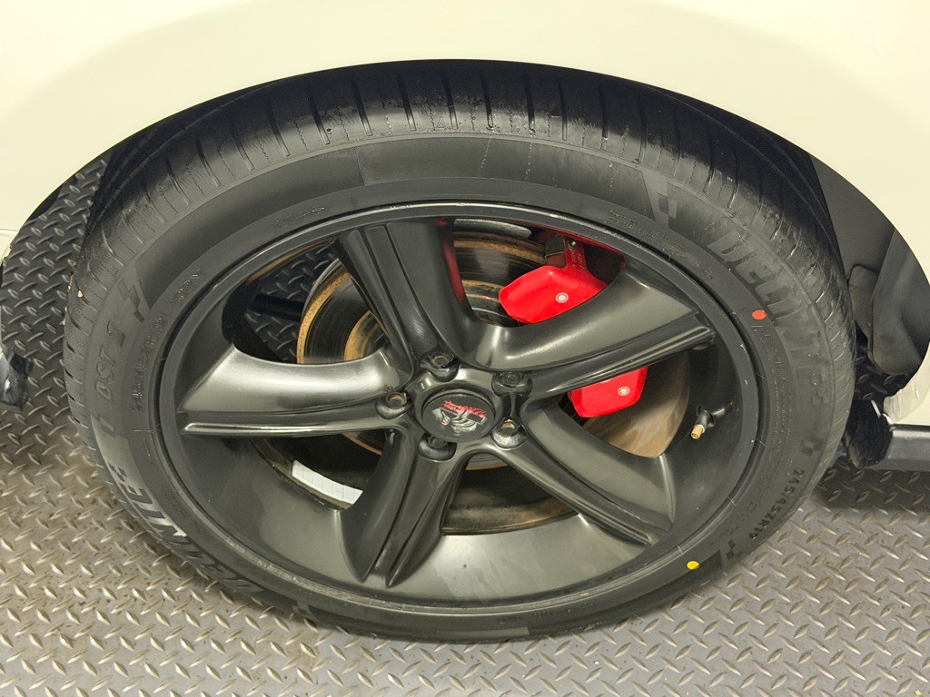 2011 Ford Mustang Image 16