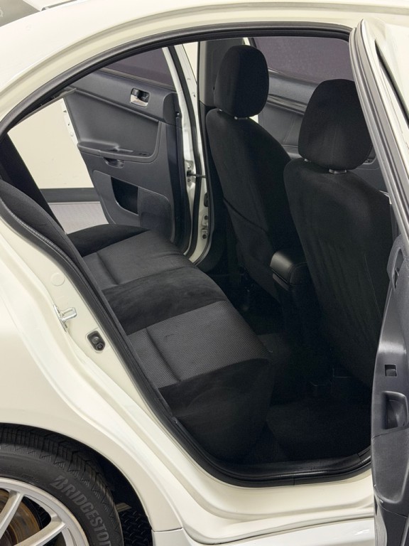 2015 Mitsubishi Lancer Image 10