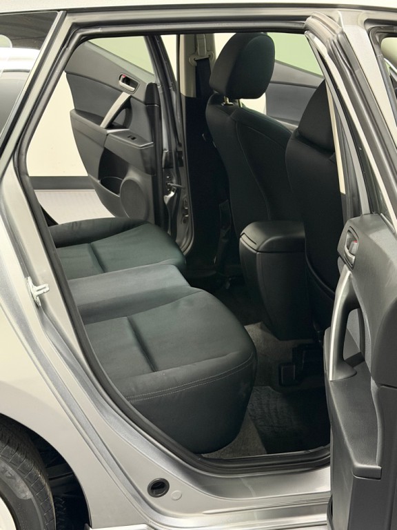 2010 Mazda Mazda3 Image 10
