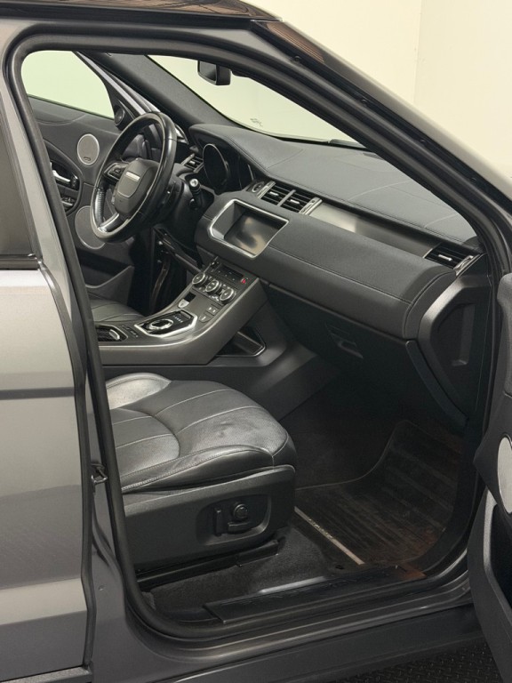 2018 Land Rover Range Rover Evoque Image 11