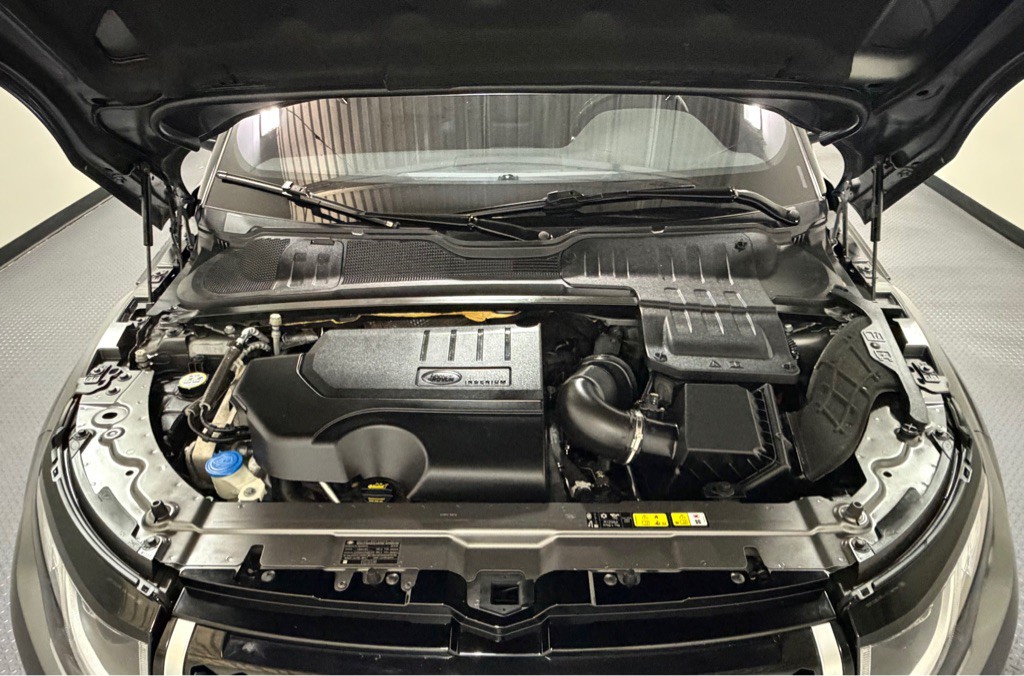 2018 Land Rover Range Rover Evoque Image 16