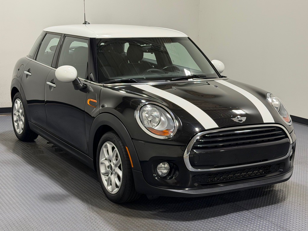 2016 MINI Cooper Image 4