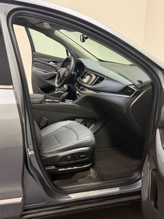 2020 Buick Enclave Image 12