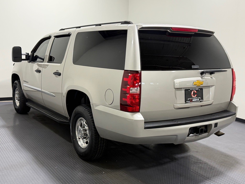 2007 Chevrolet Suburban Image 7