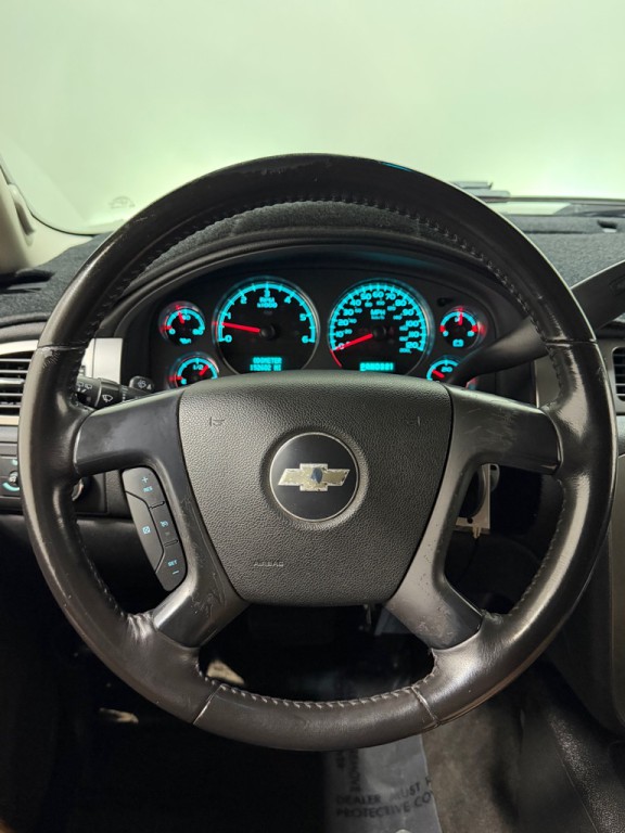 2007 Chevrolet Suburban Image 16
