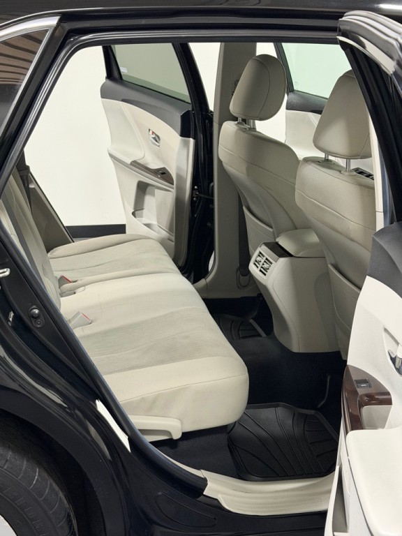 2012 Toyota Venza Image 9