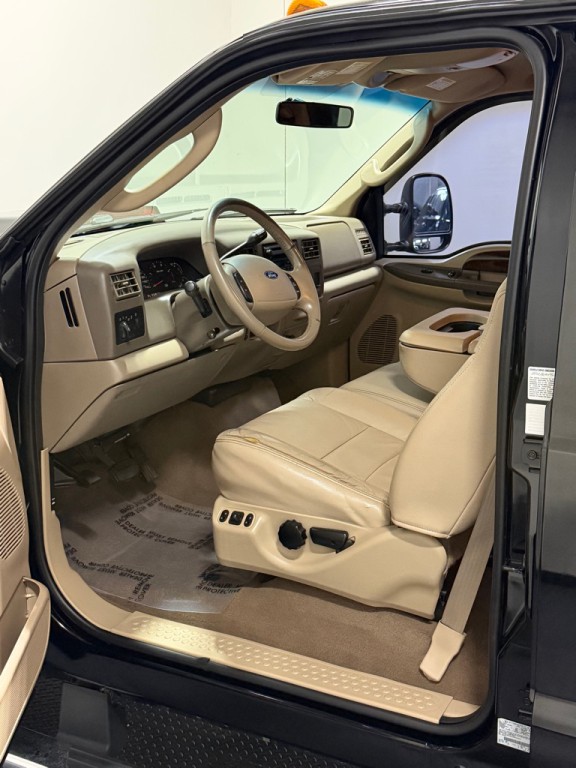 2004 Ford F-350 Image 8