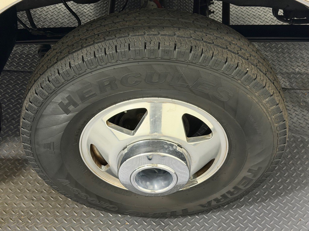 2004 Ford F-350 Image 16