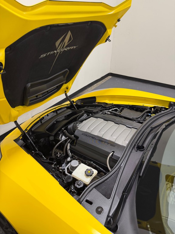 2015 Chevrolet Corvette Image 16