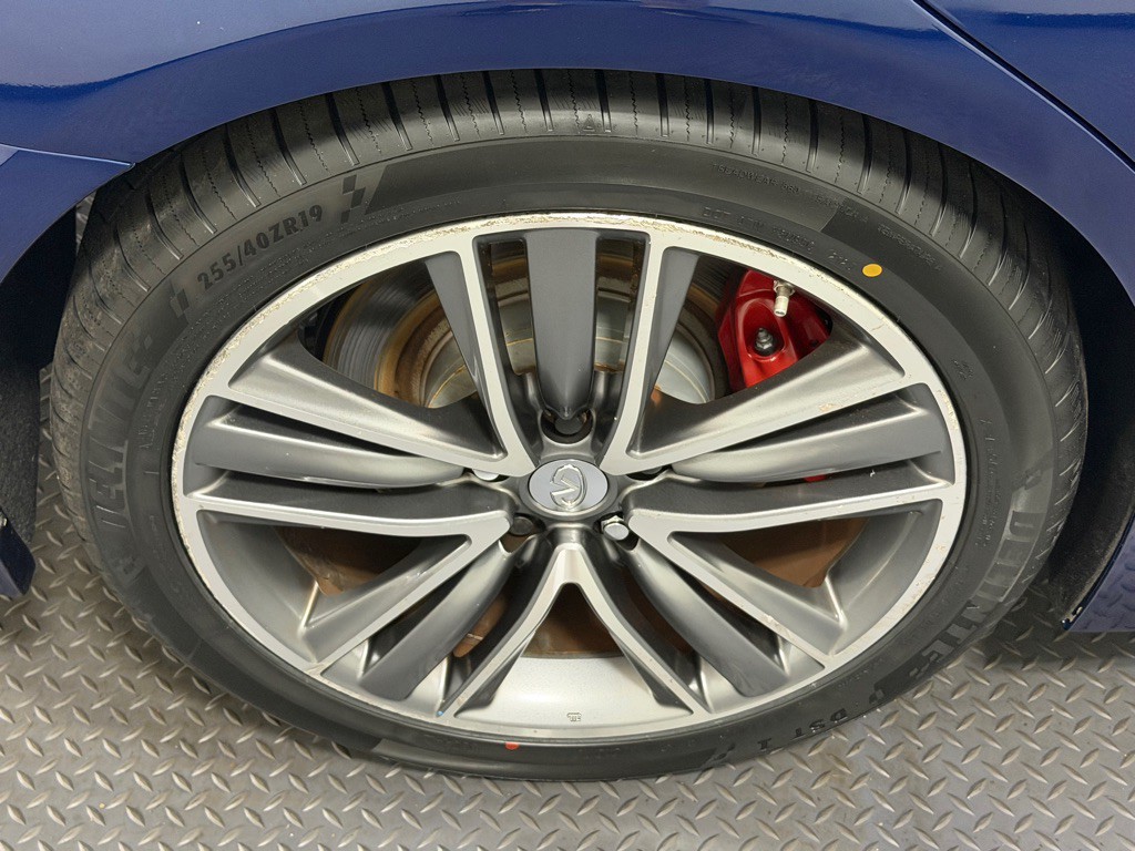 2017 INFINITI Q50 Image 18