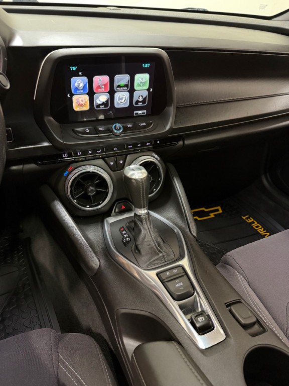 2017 Chevrolet Camaro Image 9