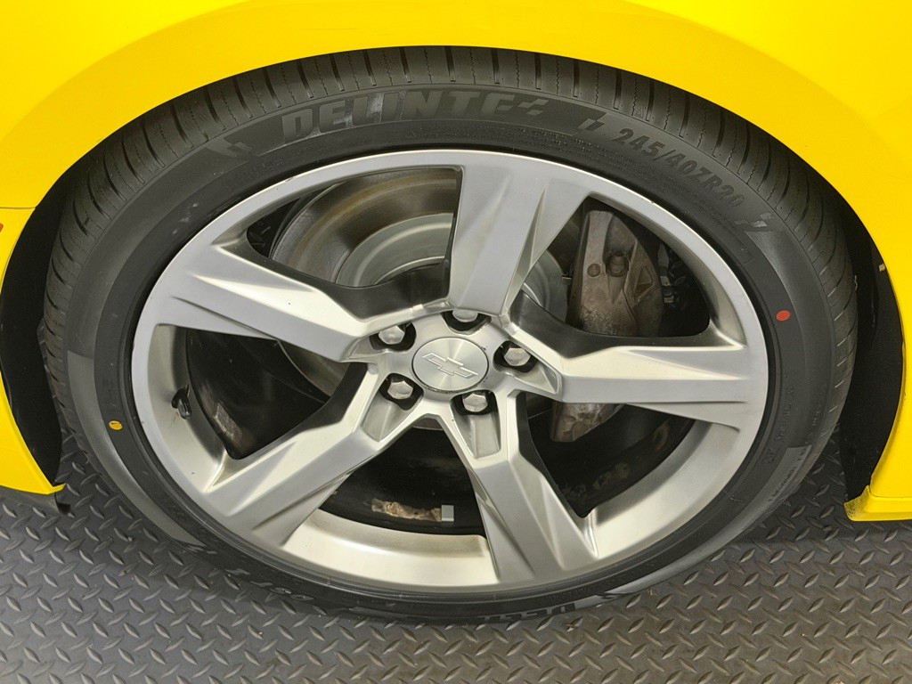 2017 Chevrolet Camaro Image 17