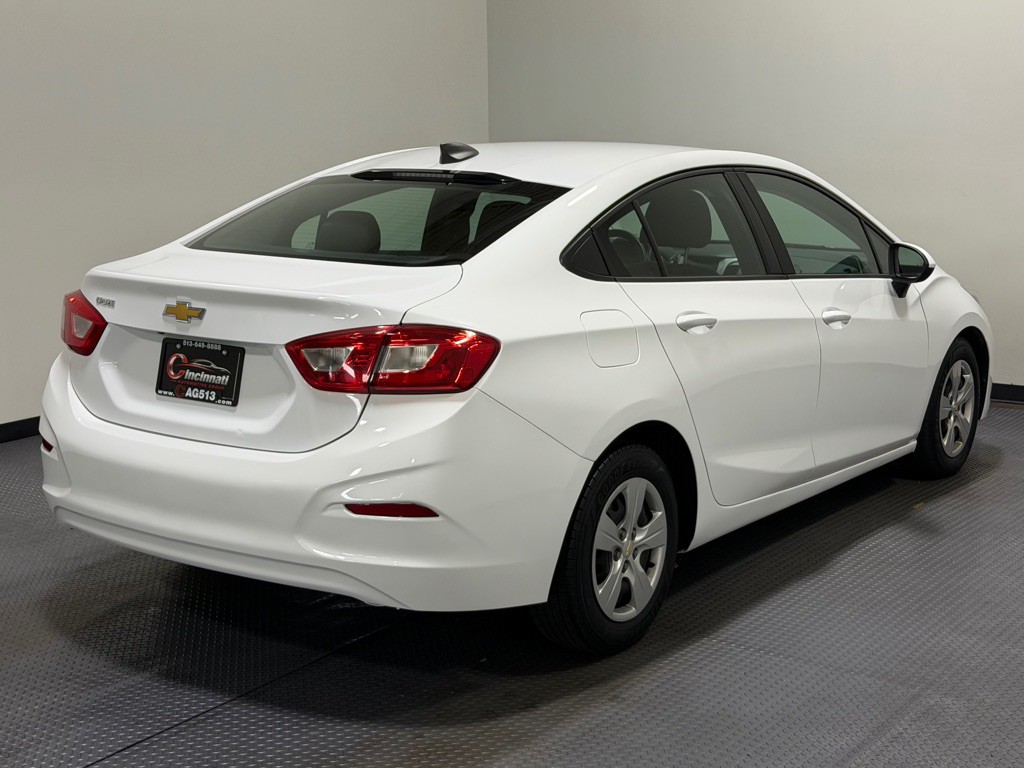 2017 Chevrolet Cruze Image 5