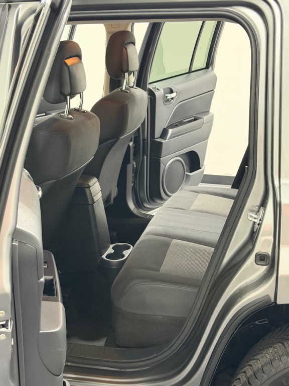 2012 Jeep Patriot Image 9