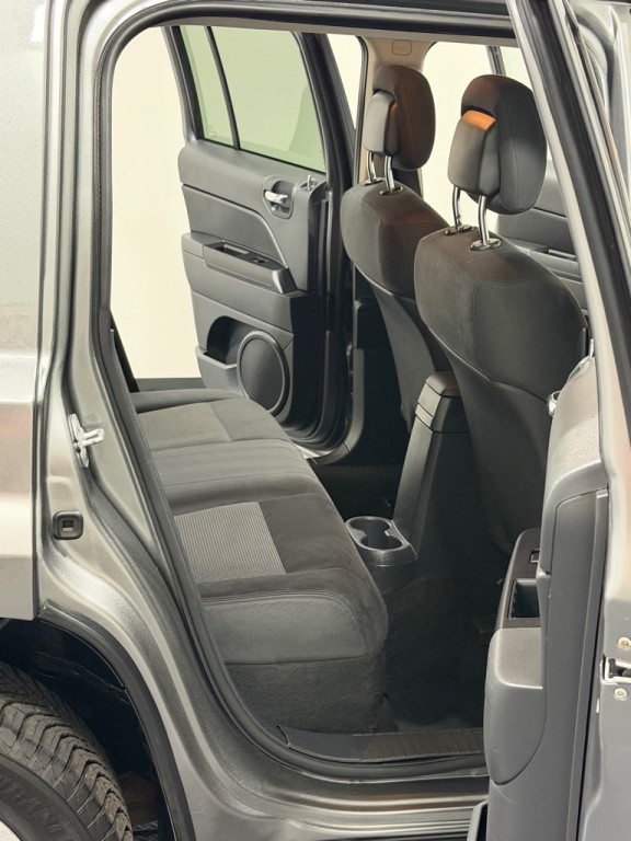 2012 Jeep Patriot Image 10
