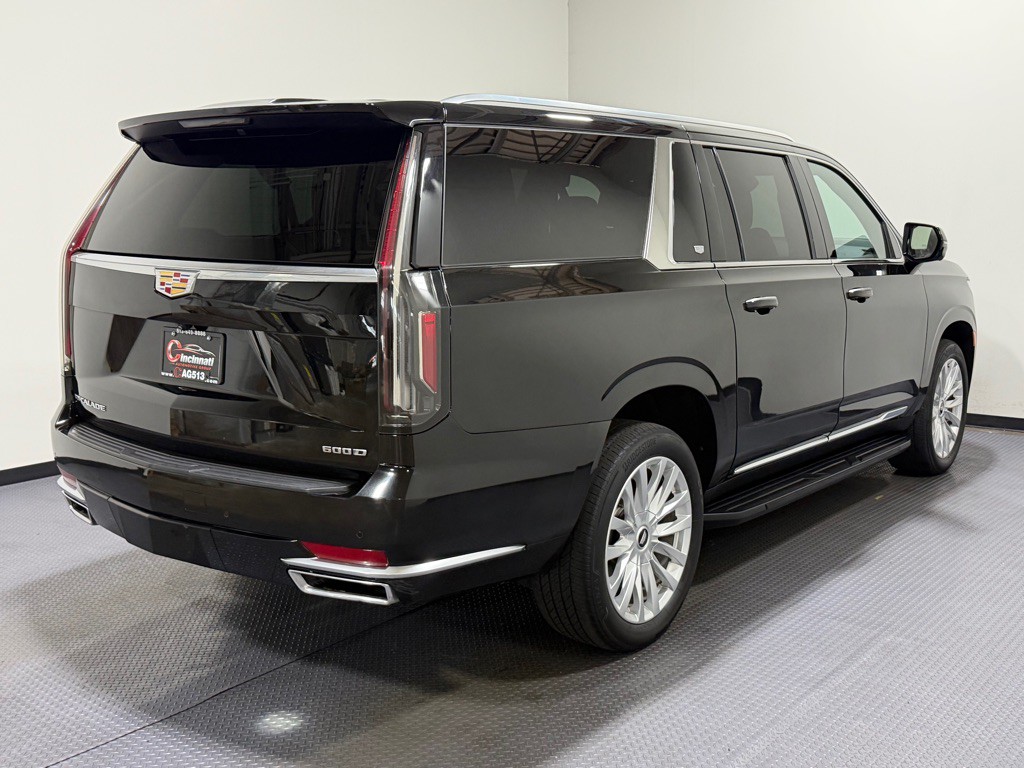 2023 Cadillac Escalade Image 5