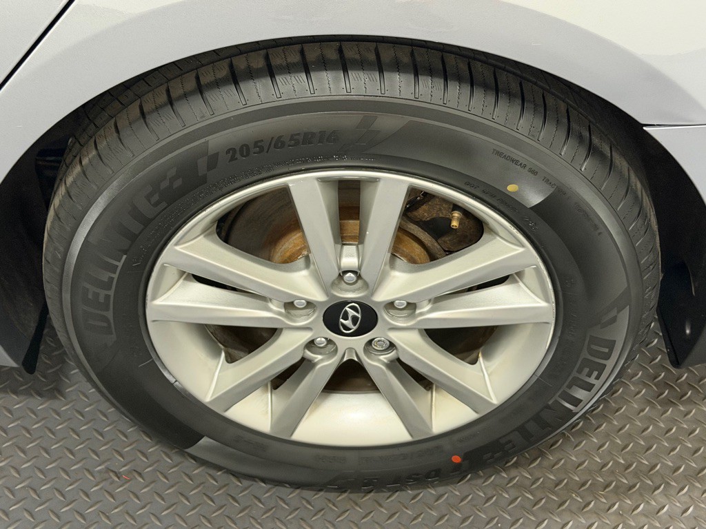 2015 Hyundai Sonata Image 19